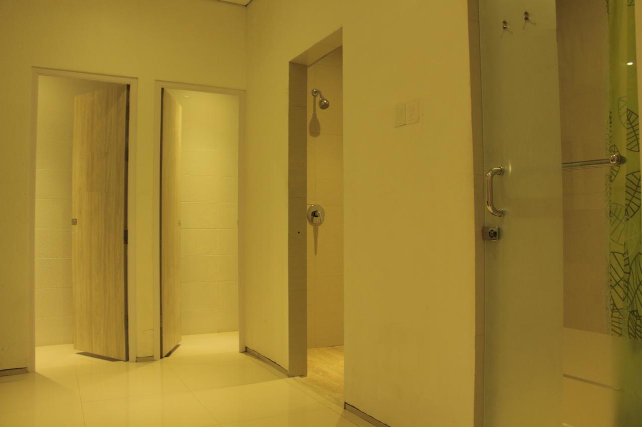 Bali Caps Hostel كوتا المظهر الخارجي الصورة